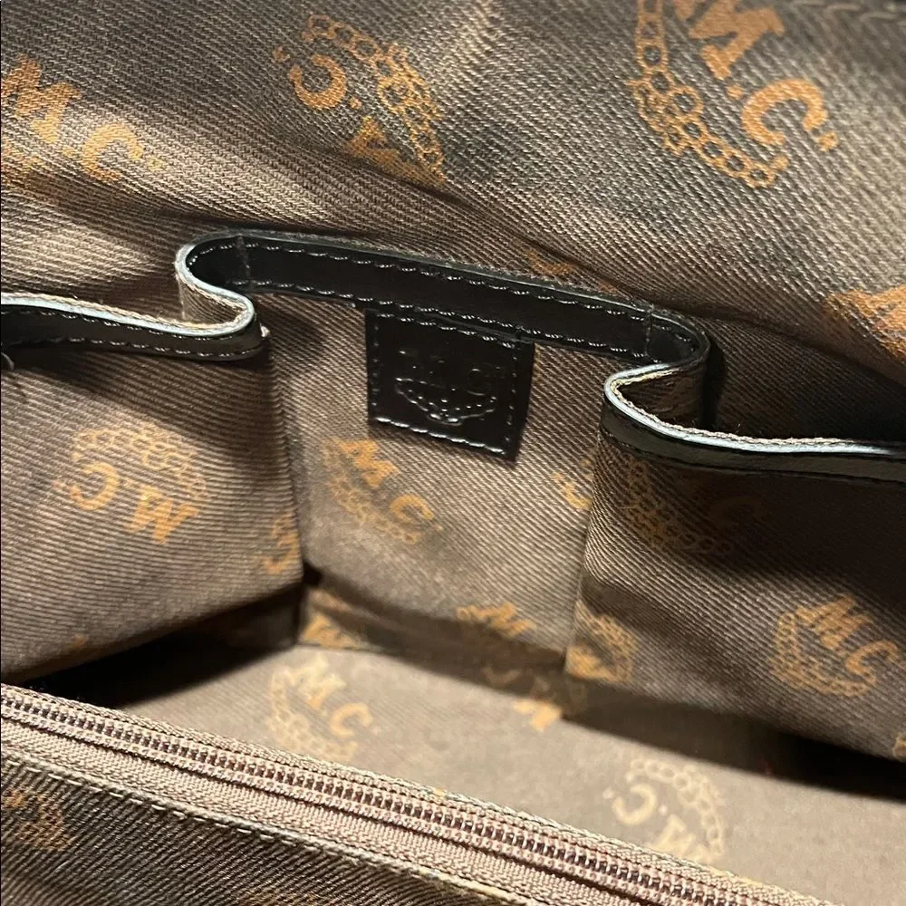 Elegant Brown Crocodile Pattern Satchel